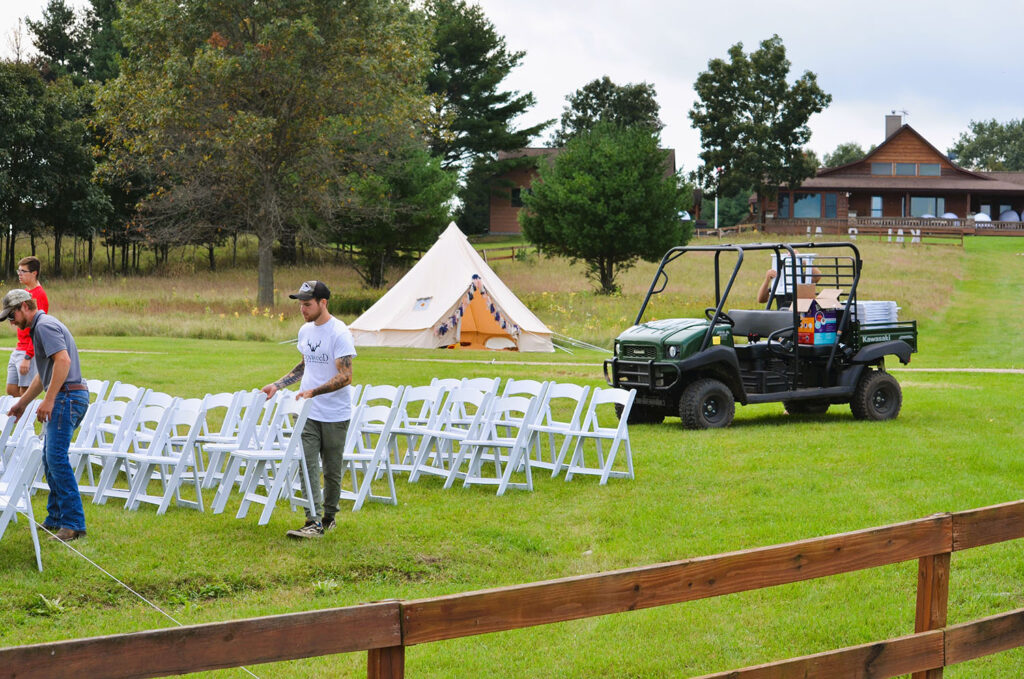 outdoor wedding venue in Wautoma WI